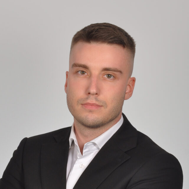 https://kancelaria-zkz.pl/wp-content/uploads/2025/10/michal-gajos-640x640.jpg